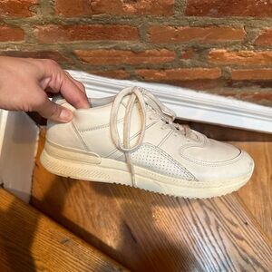 Everlane white leather sneakers